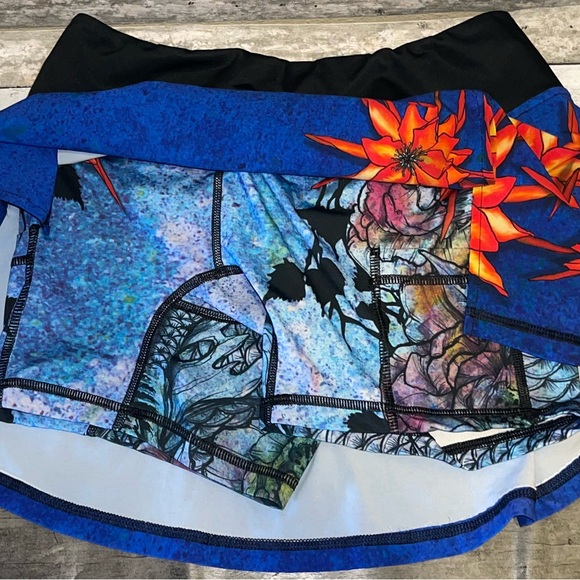 InknBurn Ryu Sport Skirt Size 8 Skort Running Tennis Golf Athletic - Picture 2 of 7